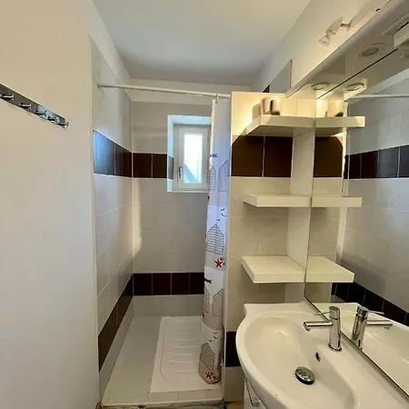 Le Tour 45 M2 Cevennes Lozere Apartment *